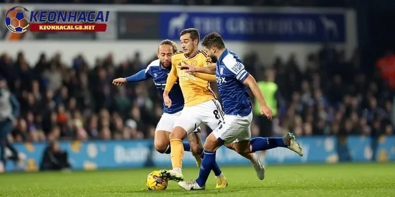 Soi kèo nhà cái Leicester City vs Ipswich Town, 21h00 – 18/05/2025